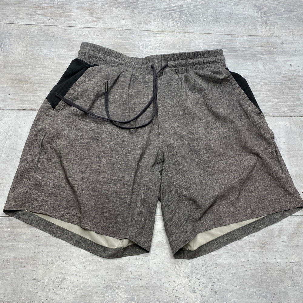 Lululemon Surge Short Mens M Grey Heathered Mesh Panel Lined 7 Inch Inseam Run